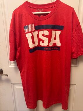 Home Interiors Red USA Graphic Short-Sleeve Tee